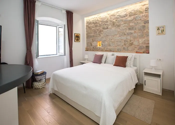 Πανσιόν Liberty Town Center 4*