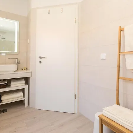 Gostinjska kuća Liberty Town Center